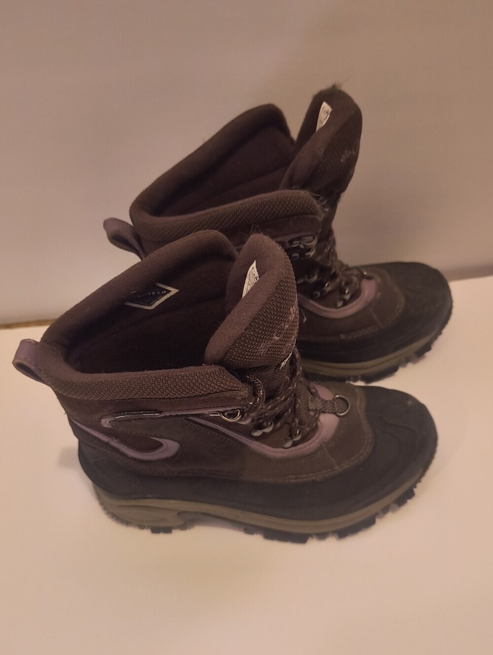 Columbia Bugaboot Omni-Tech Waterproof Insulated Hiking Snow Boots - Women's 6